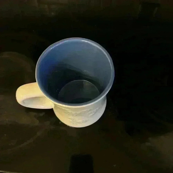 Mickey Mouse Snowman Snowflakes Ceramic Stoneware Coffee 12 oz Cup Mug - Picture 4 of 6